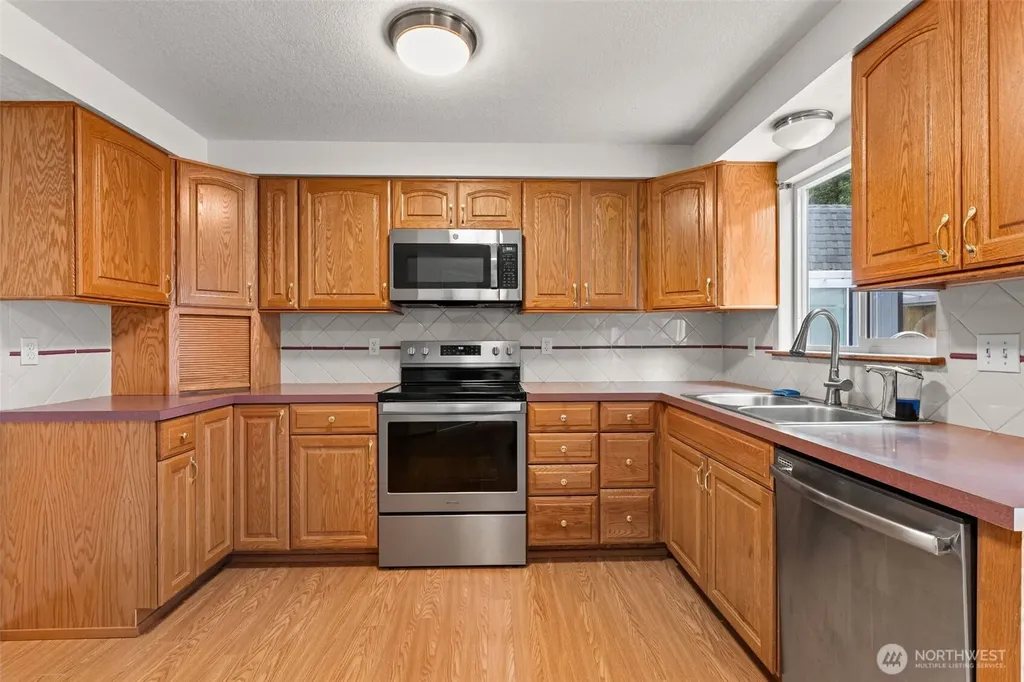 1308 Alki Street NE Olympia WA 98516