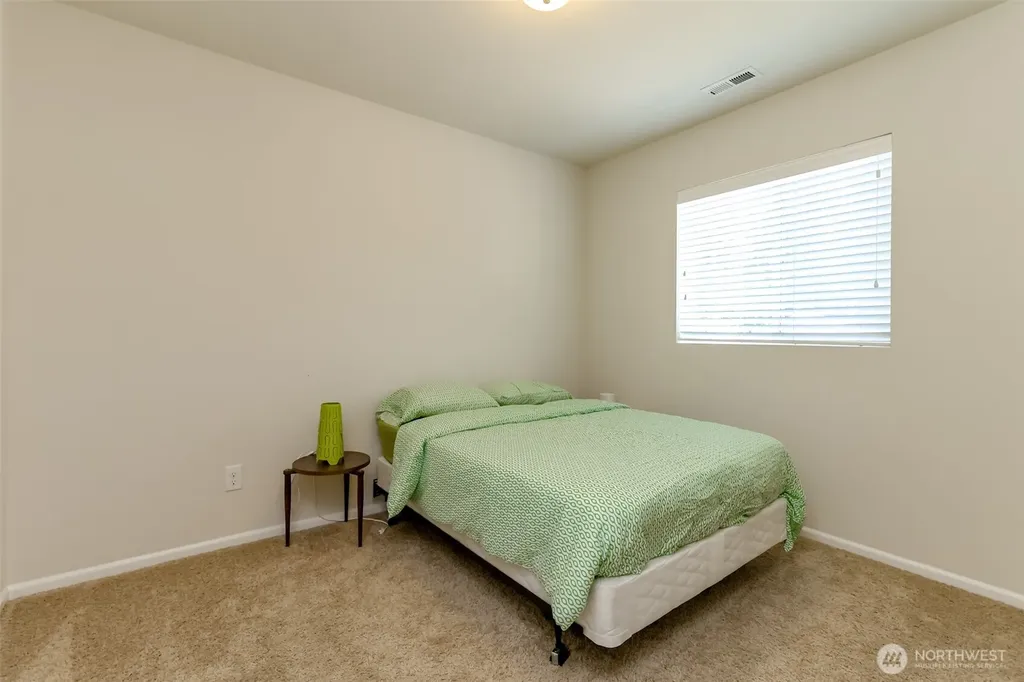 4712 Court R Court Tacoma WA 98404