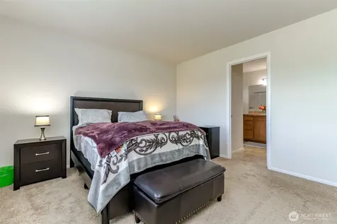 4712 Court R Court Tacoma WA 98404