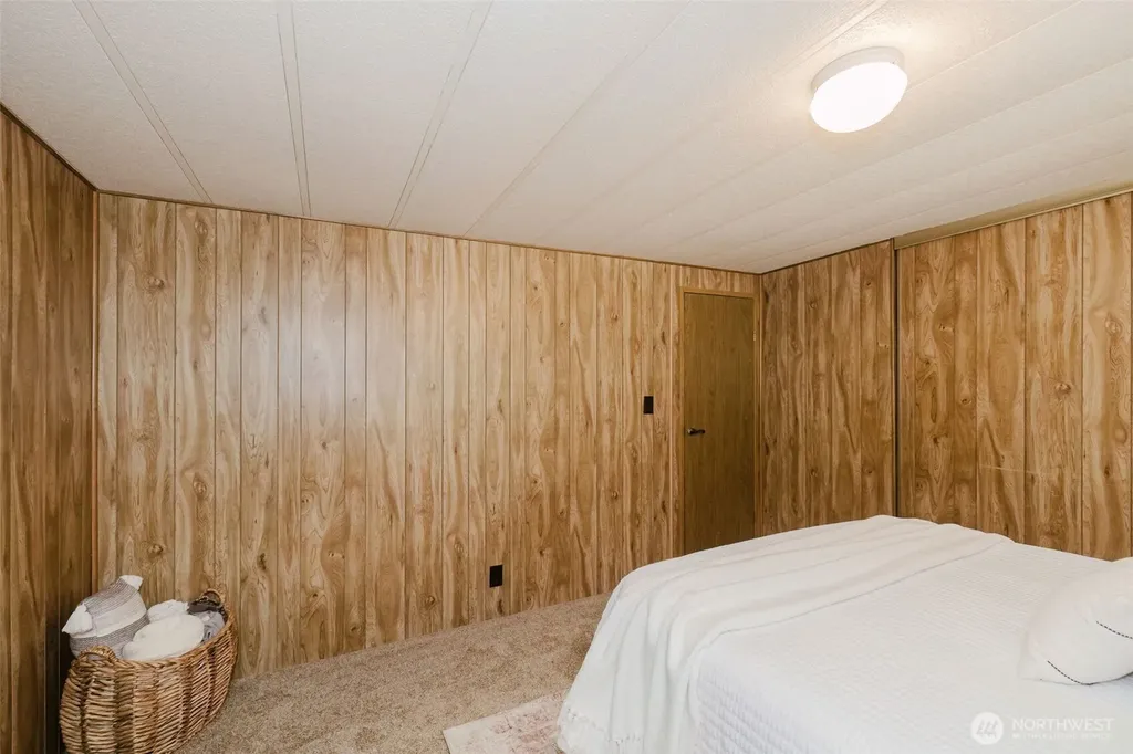 16300 State Highway 305 NE Poulsbo WA 98370