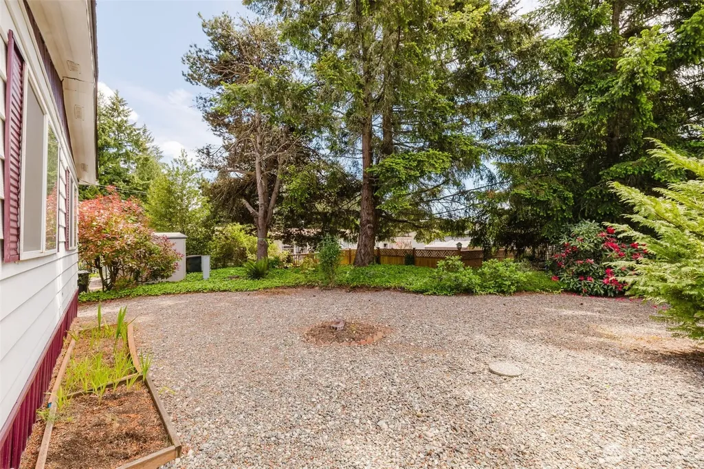 16300 State Highway 305 NE Poulsbo WA 98370
