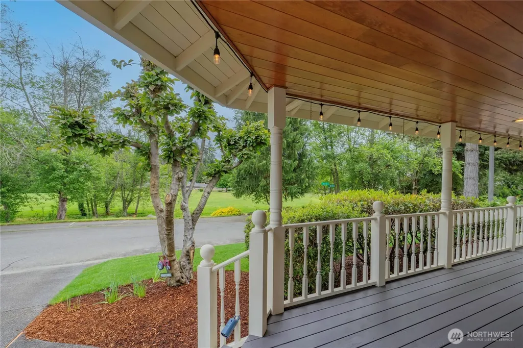 33339 5th Place SW Federal Way WA 98023