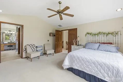 33339 5th Place SW Federal Way WA 98023