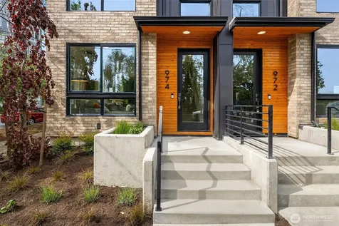 974 NW 54th Street Seattle WA 98107