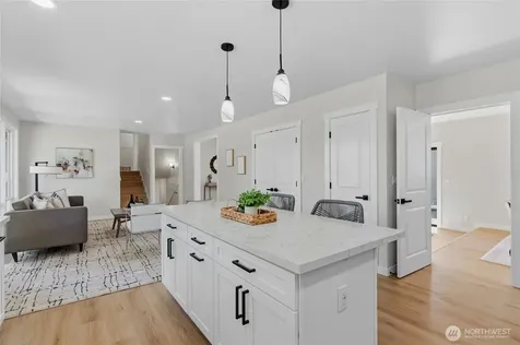 8613 4th Place SE Everett WA 98208