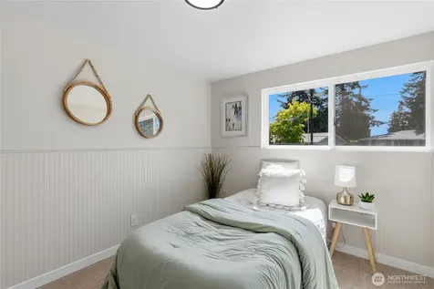 8613 4th Place SE Everett WA 98208