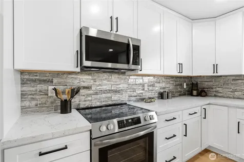 8613 4th Place SE Everett WA 98208