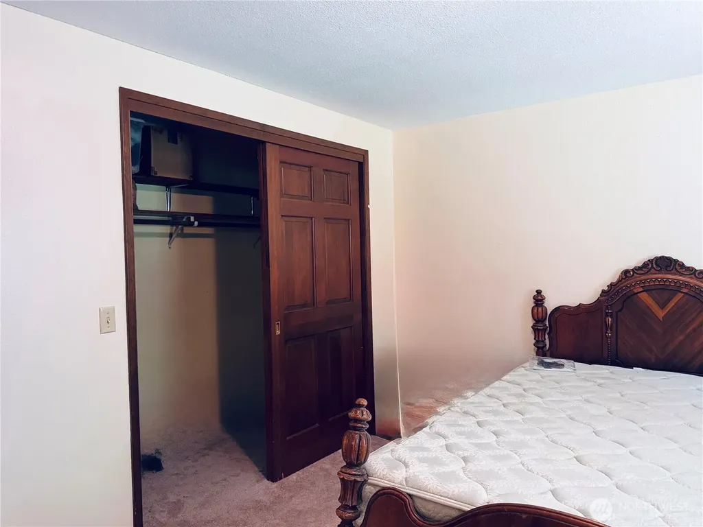 2320 Lakemoor Drive SW Olympia WA 98512