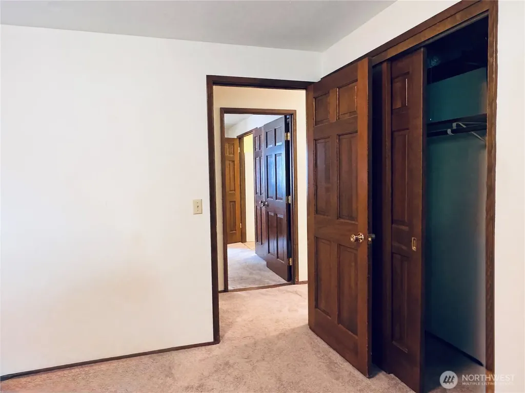 2320 Lakemoor Drive SW Olympia WA 98512