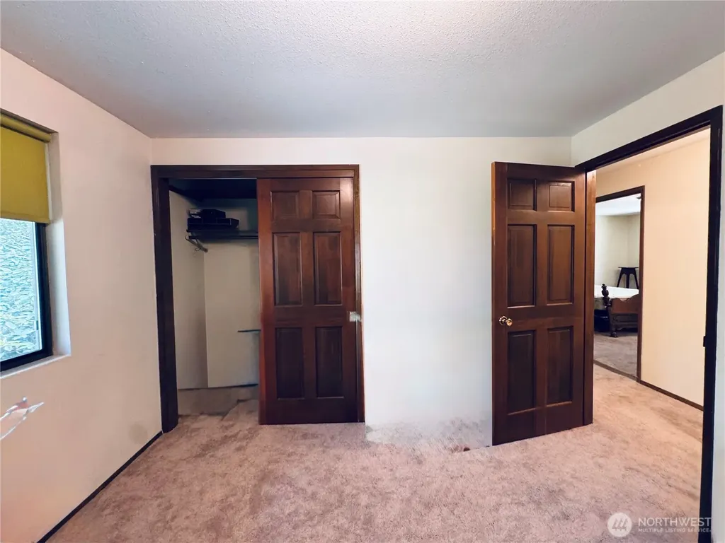 2320 Lakemoor Drive SW Olympia WA 98512