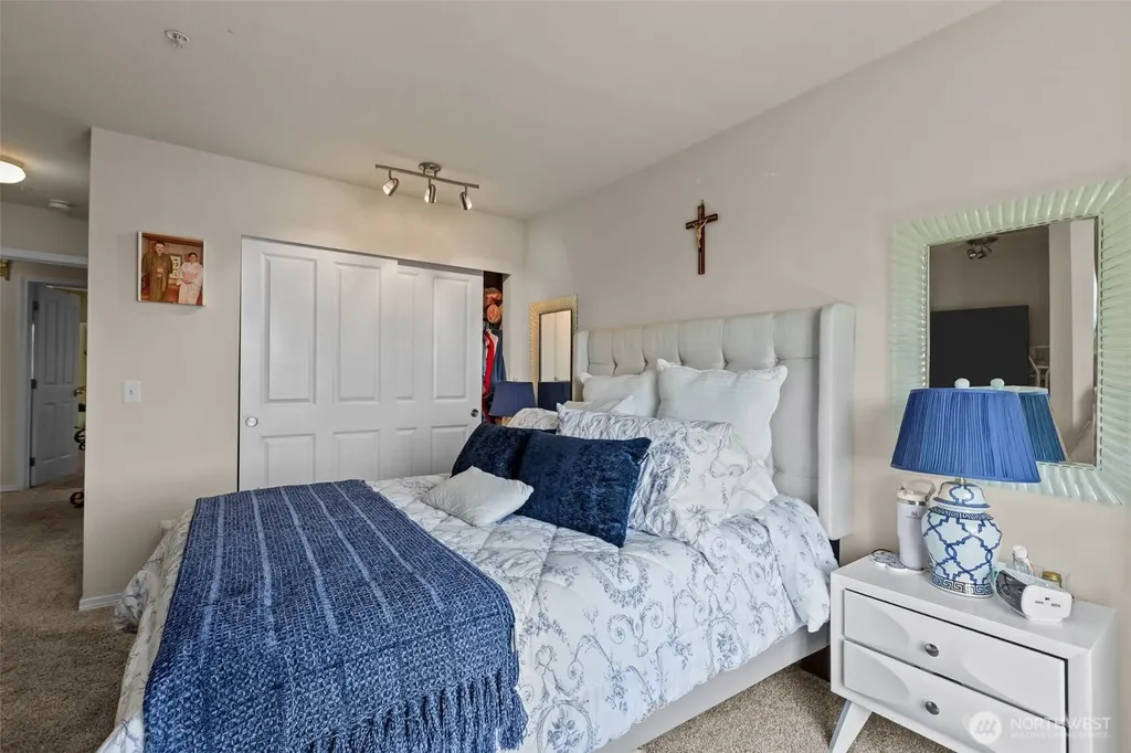 21919 39th Place S Kent WA 98032