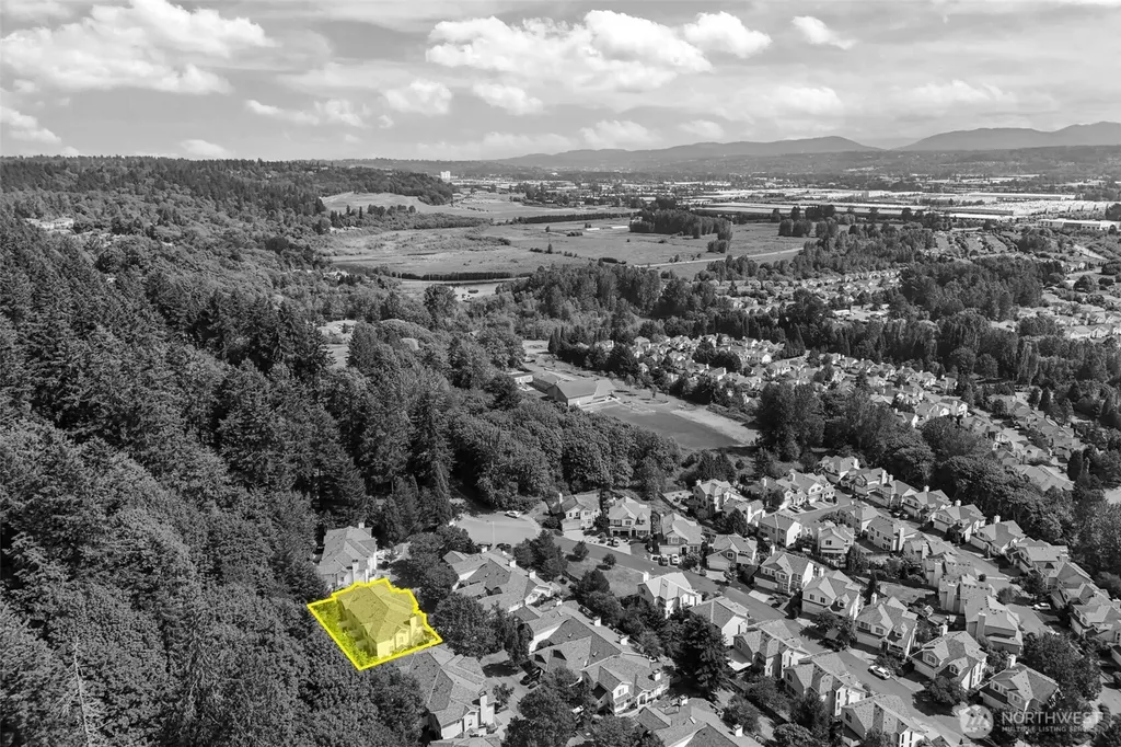 21919 39th Place S Kent WA 98032