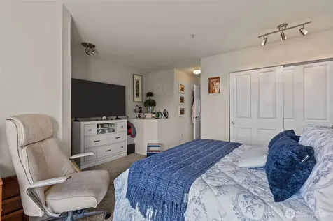 21919 39th Place S Kent WA 98032