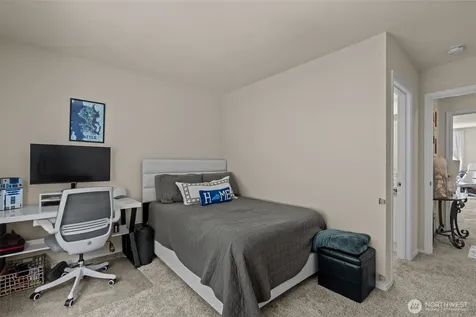 21919 39th Place S Kent WA 98032