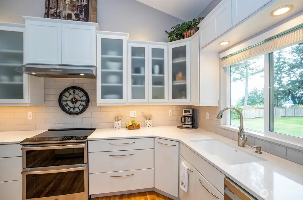 801 Jewil Drive Fox Island WA 98333