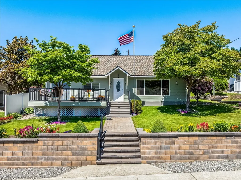 2548 Entiat Way Entiat WA 98822