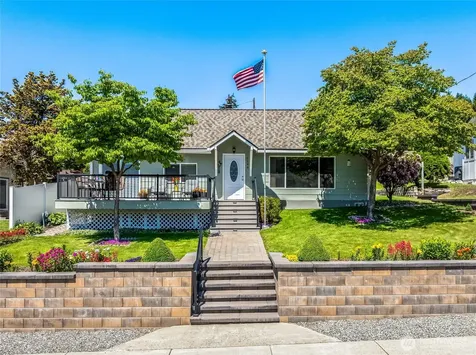 2548 Entiat Way Entiat WA 98822