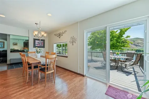 2548 Entiat Way Entiat WA 98822
