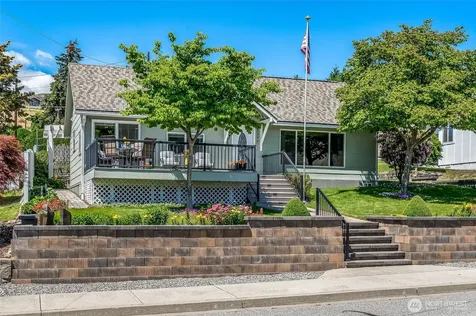 2548 Entiat Way Entiat WA 98822