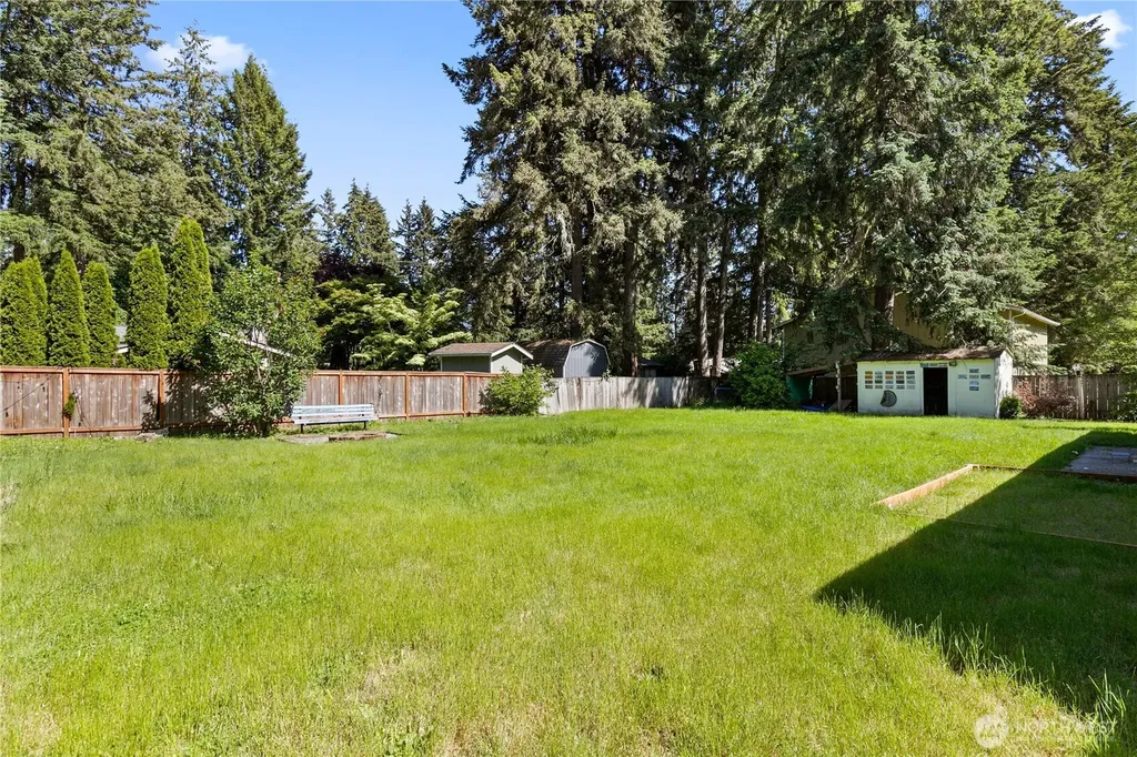 5016 Tri Lake Loop SE Olympia WA 98513