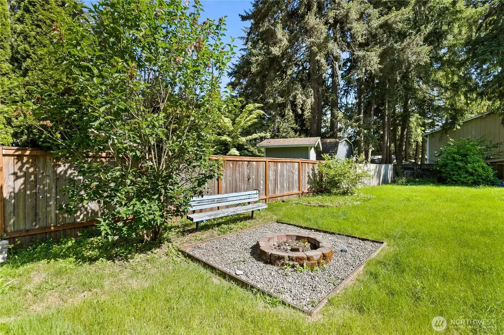 5016 Tri Lake Loop SE Olympia WA 98513