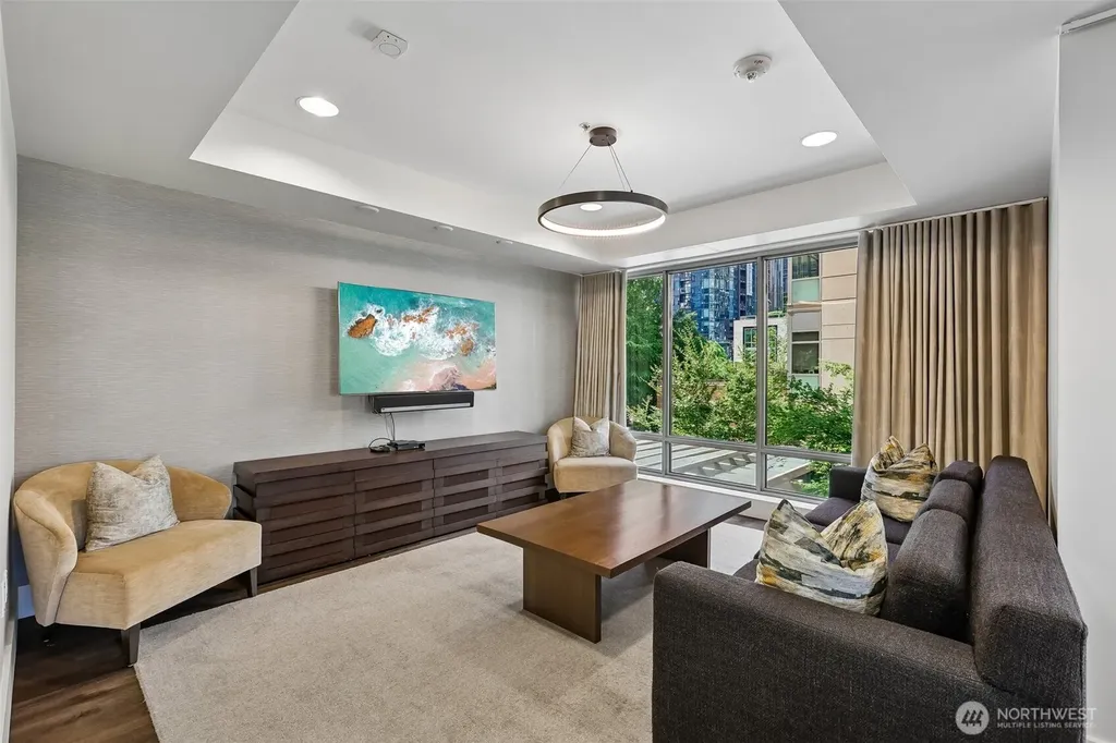 910 Lenora Street Seattle WA 98121