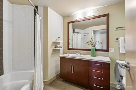 910 Lenora Street Seattle WA 98121