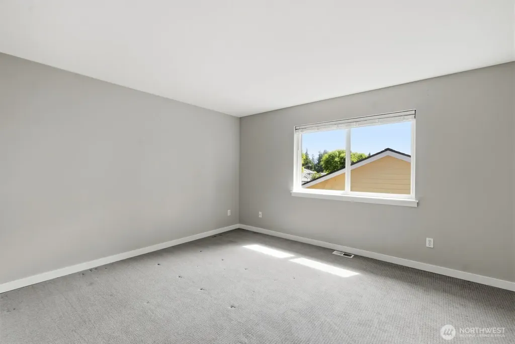 17433 SE 257th Street Covington WA 98042