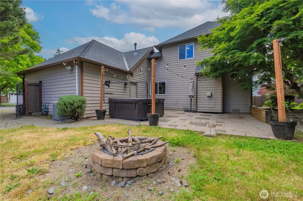 17433 SE 257th Street Covington WA 98042