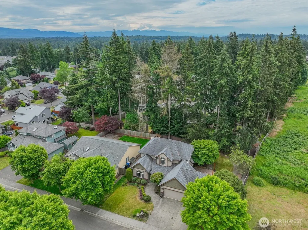17433 SE 257th Street Covington WA 98042