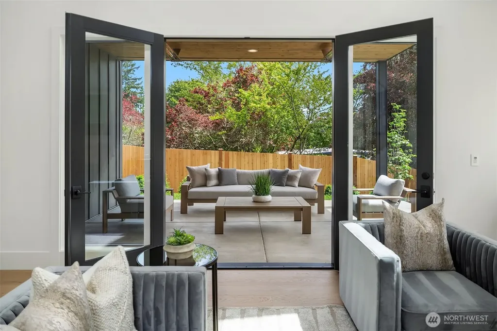 16653 SE 7th Street Bellevue WA 98008