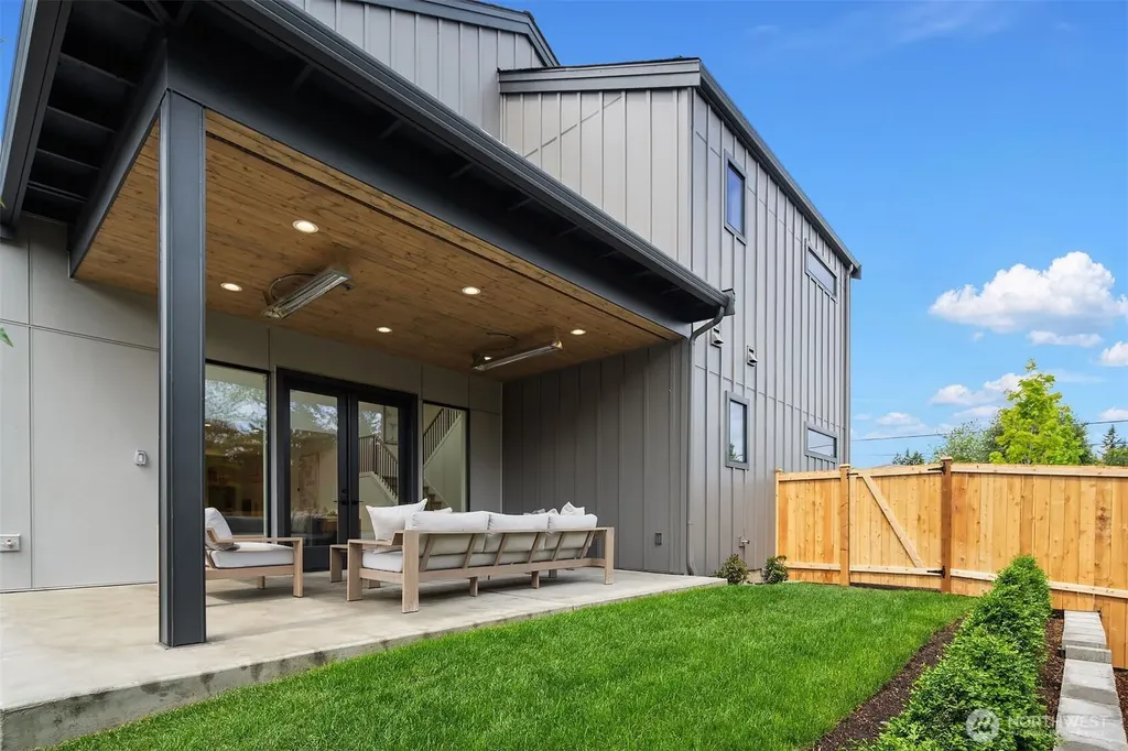 16653 SE 7th Street Bellevue WA 98008