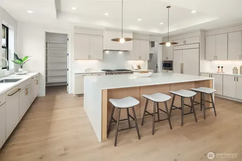 16653 SE 7th Street Bellevue WA 98008