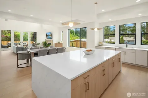 16653 SE 7th Street Bellevue WA 98008