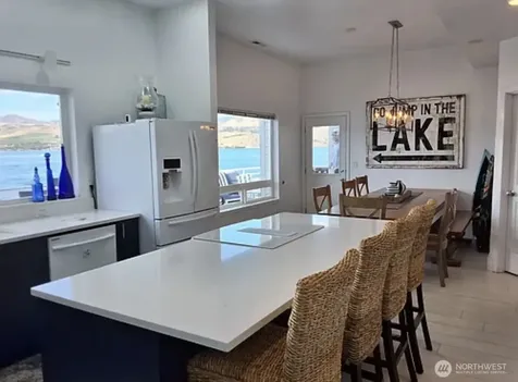 2685 S Lakeshore Road Chelan WA 98816