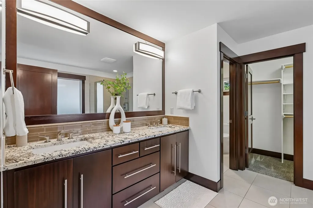 7015 NE 138th Street Kirkland WA 98034
