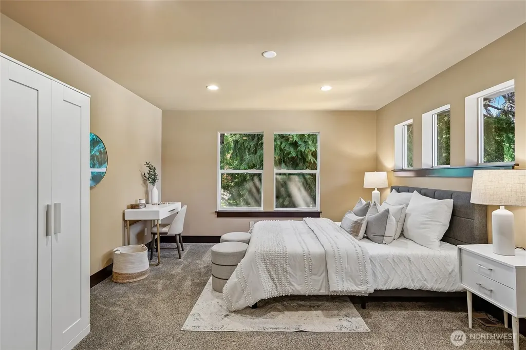 7015 NE 138th Street Kirkland WA 98034