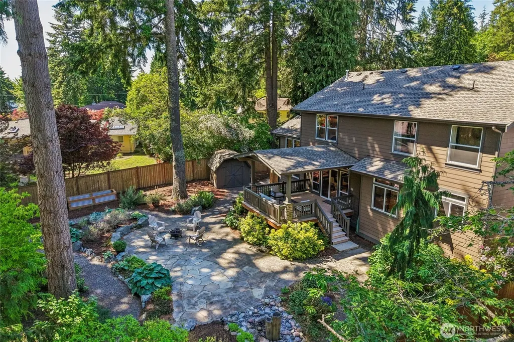 7015 NE 138th Street Kirkland WA 98034