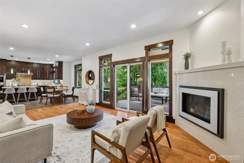 7015 NE 138th Street Kirkland WA 98034