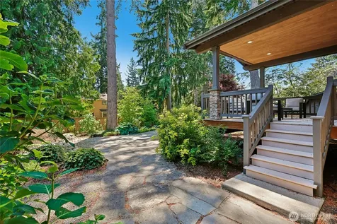 7015 NE 138th Street Kirkland WA 98034