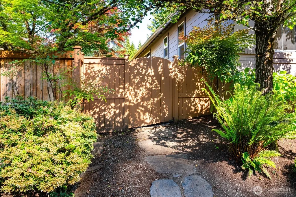12652 Sunbreak Way NE Redmond WA 98053