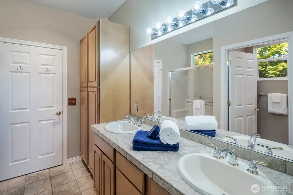 12652 Sunbreak Way NE Redmond WA 98053
