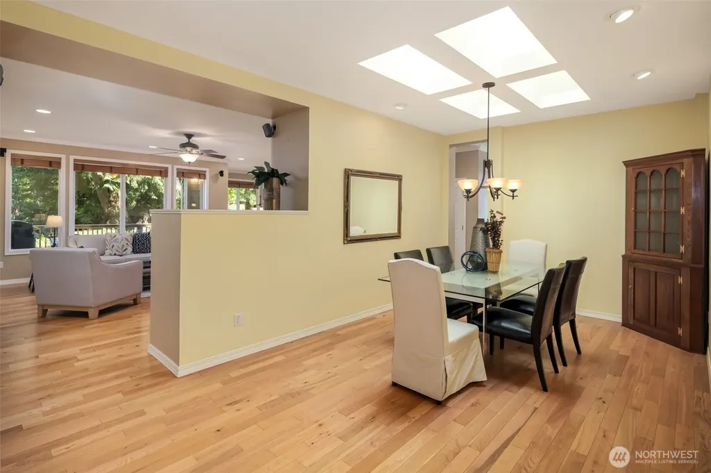 12652 Sunbreak Way NE Redmond WA 98053