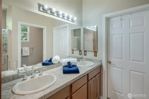 12652 Sunbreak Way NE Redmond WA 98053