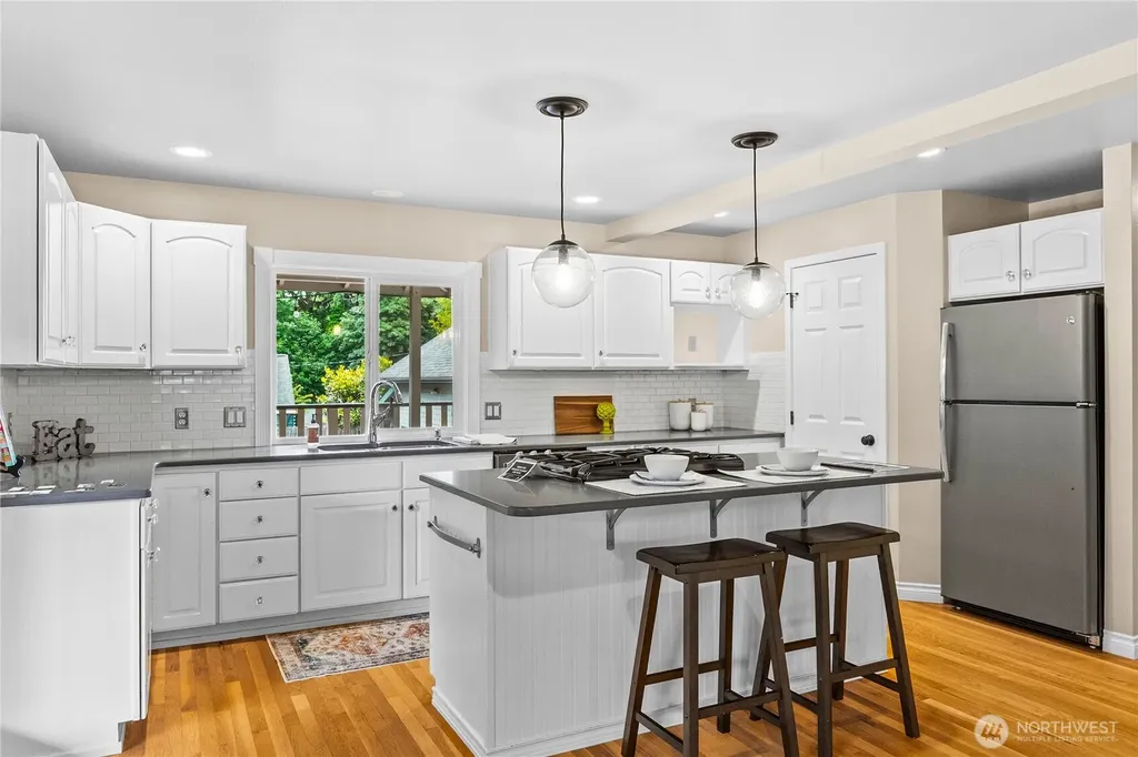 1406 Eskridge Boulevard SE Olympia WA 98501