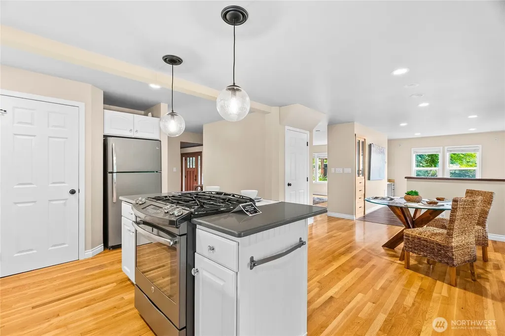 1406 Eskridge Boulevard SE Olympia WA 98501