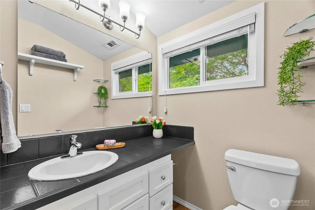 1406 Eskridge Boulevard SE Olympia WA 98501