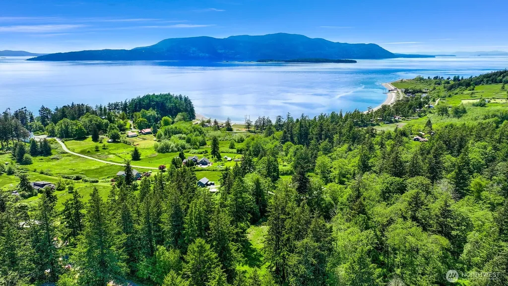 2093 Granger Way Lummi Island WA 98262
