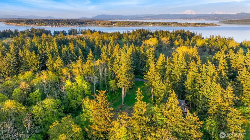 2093 Granger Way Lummi Island WA 98262