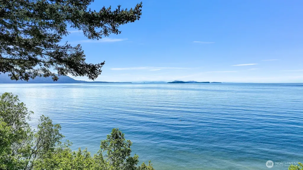 2093 Granger Way Lummi Island WA 98262